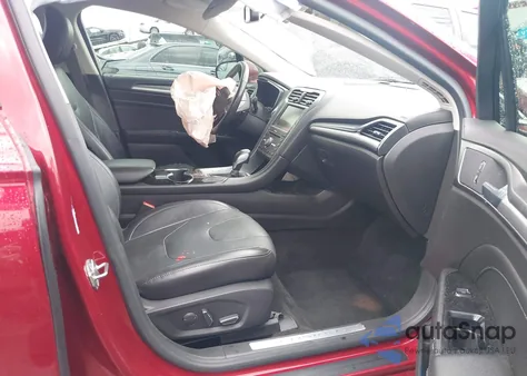 2016 Ford Fusion Titanium z USA, uszkodzony, nr VIN 3FA6P0K9XGR115643